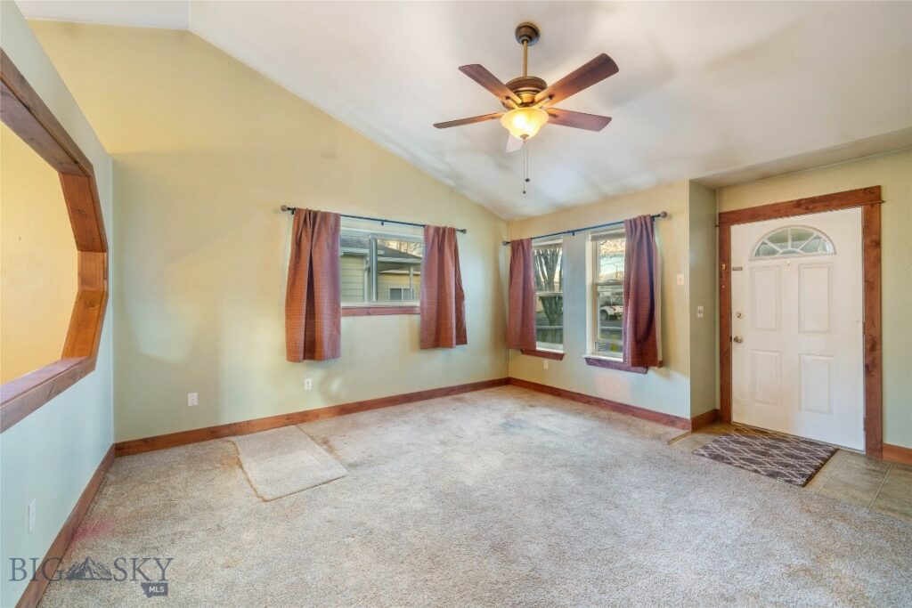 109 10th Street, Belgrade MT 59714