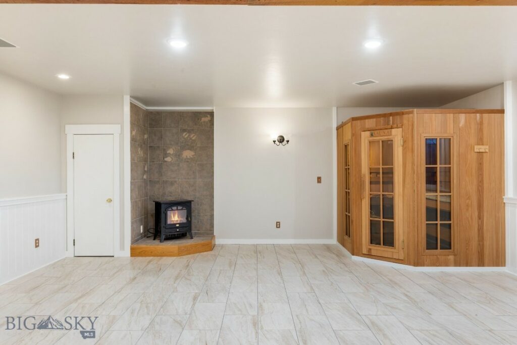 109 Run Way Lane, Livingston MT 59047