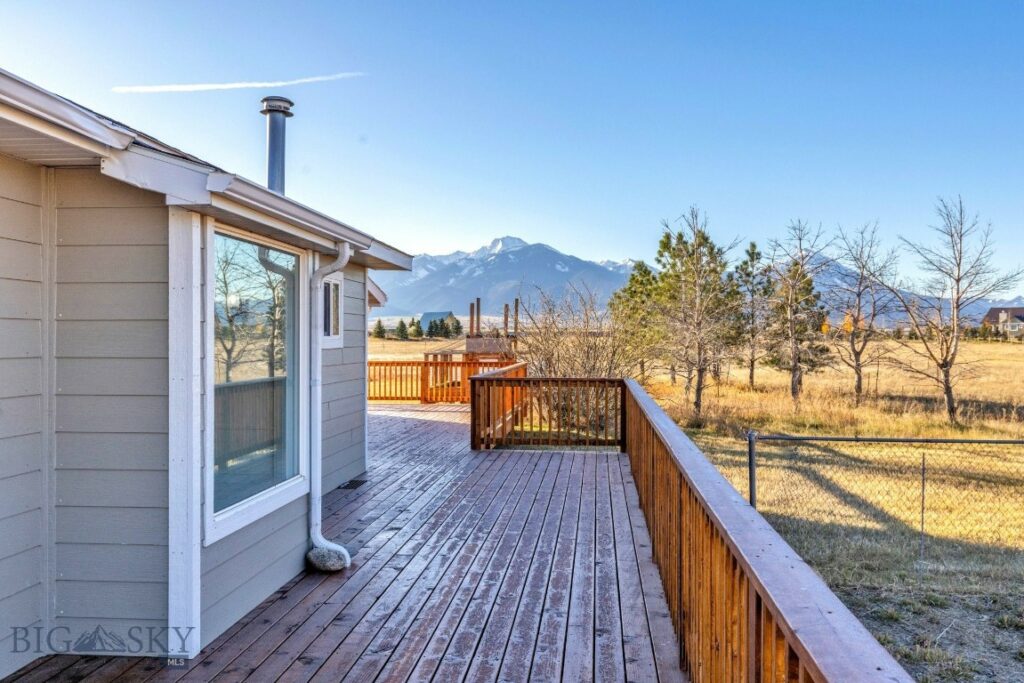 109 Run Way Lane, Livingston MT 59047