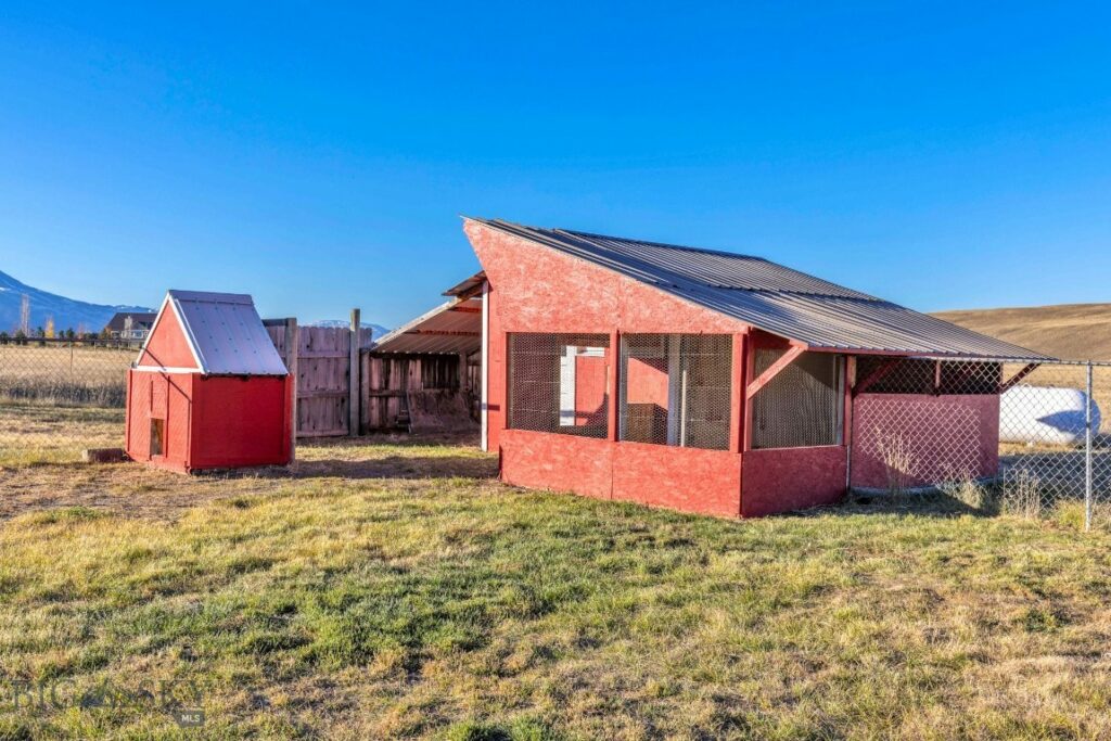 109 Run Way Lane, Livingston MT 59047