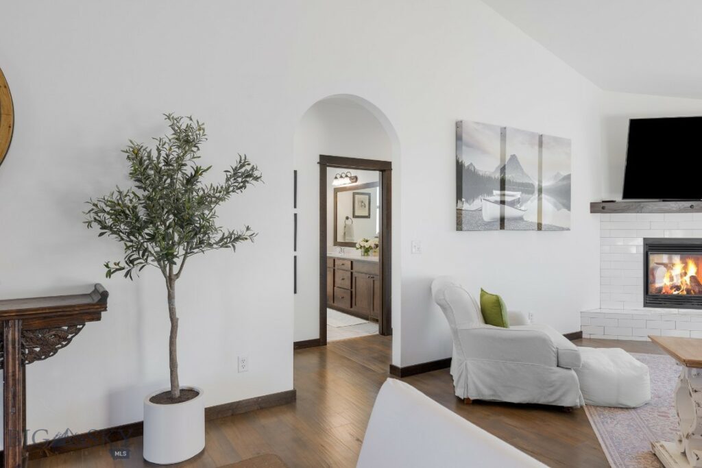 1097 Stewart Loop, Bozeman MT 59718