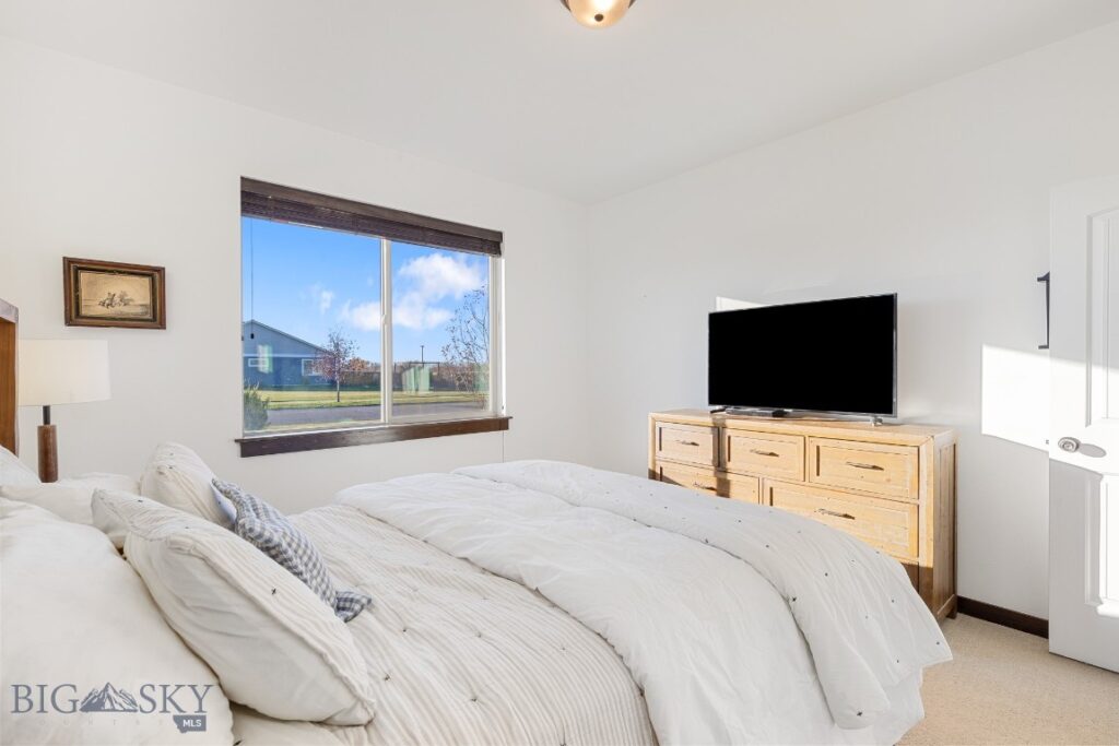 1097 Stewart Loop, Bozeman MT 59718