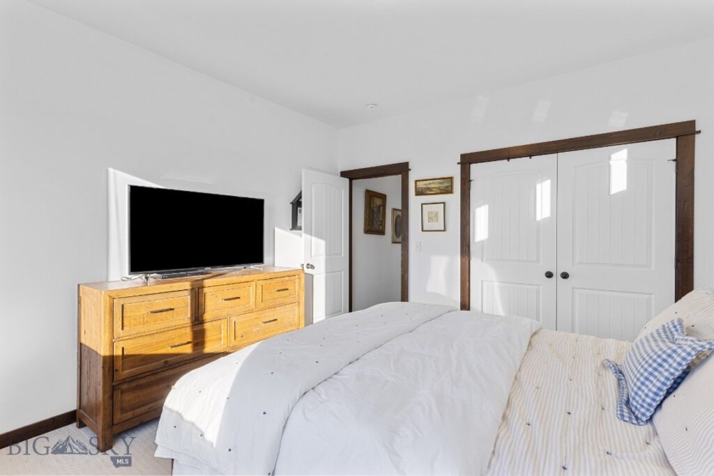 1097 Stewart Loop, Bozeman MT 59718