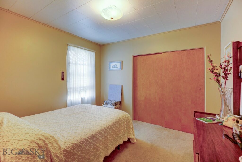 110 N 7th Street, Livingston MT 59047