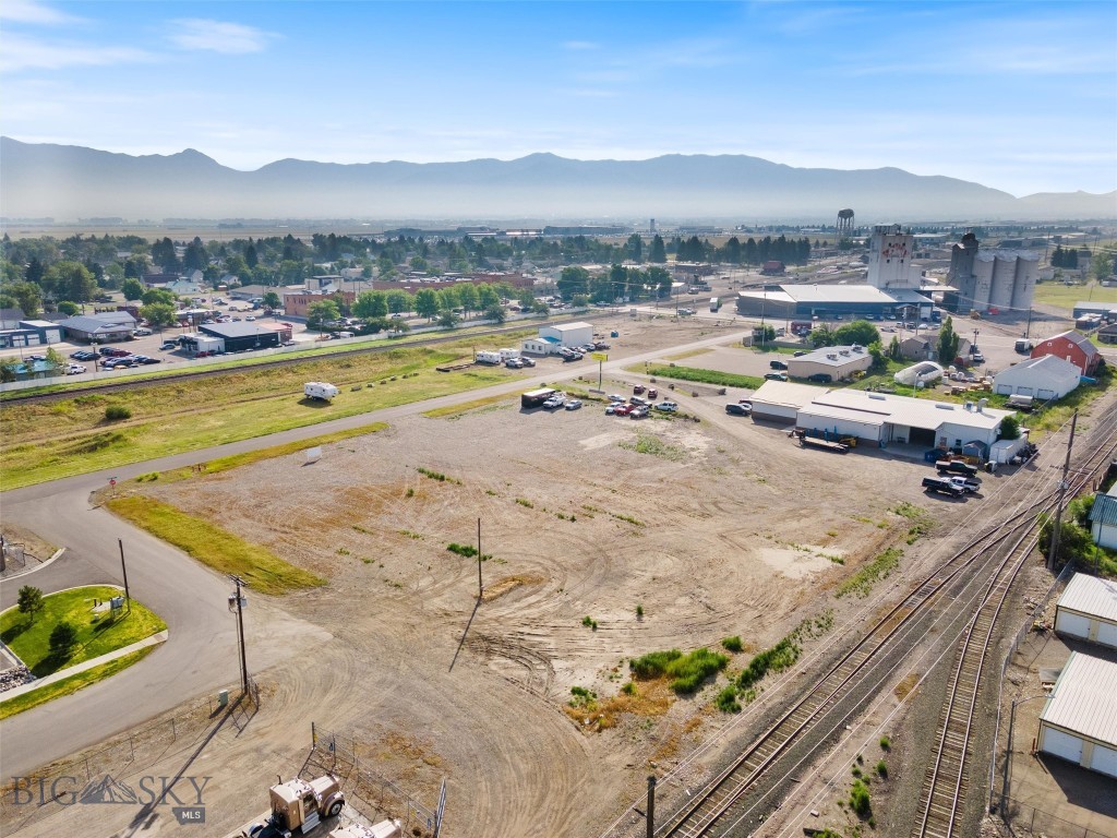 110 W Northern Pacific Avenue, Belgrade MT 59714