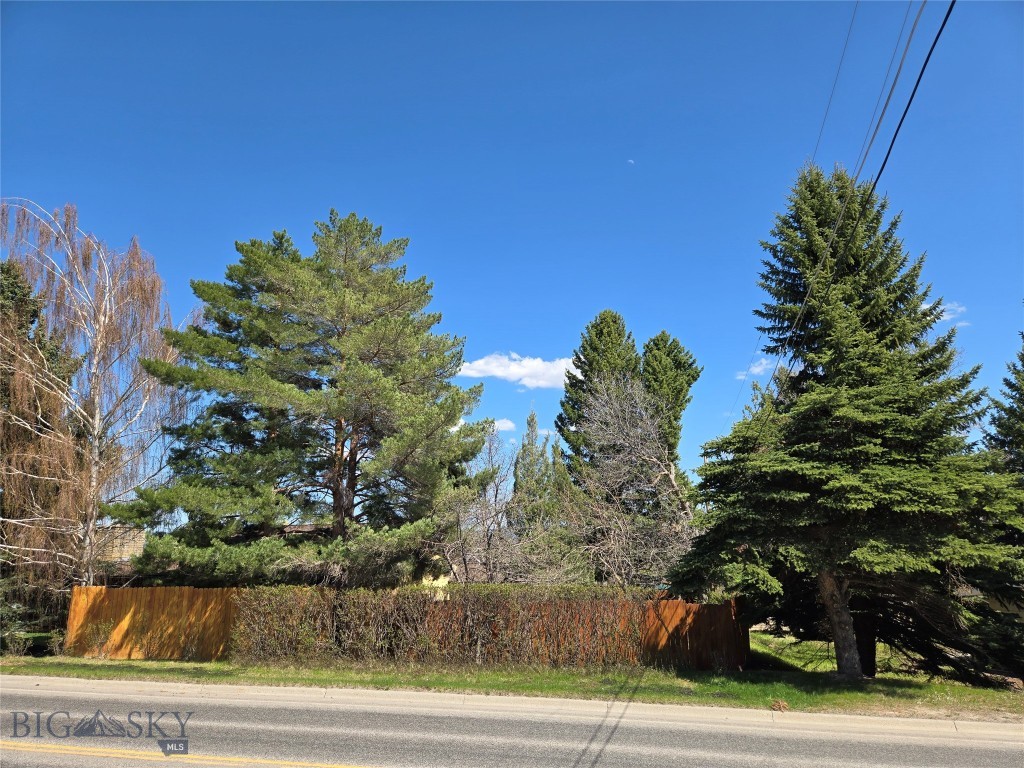 1104 N Spruce Drive, Bozeman MT 59715