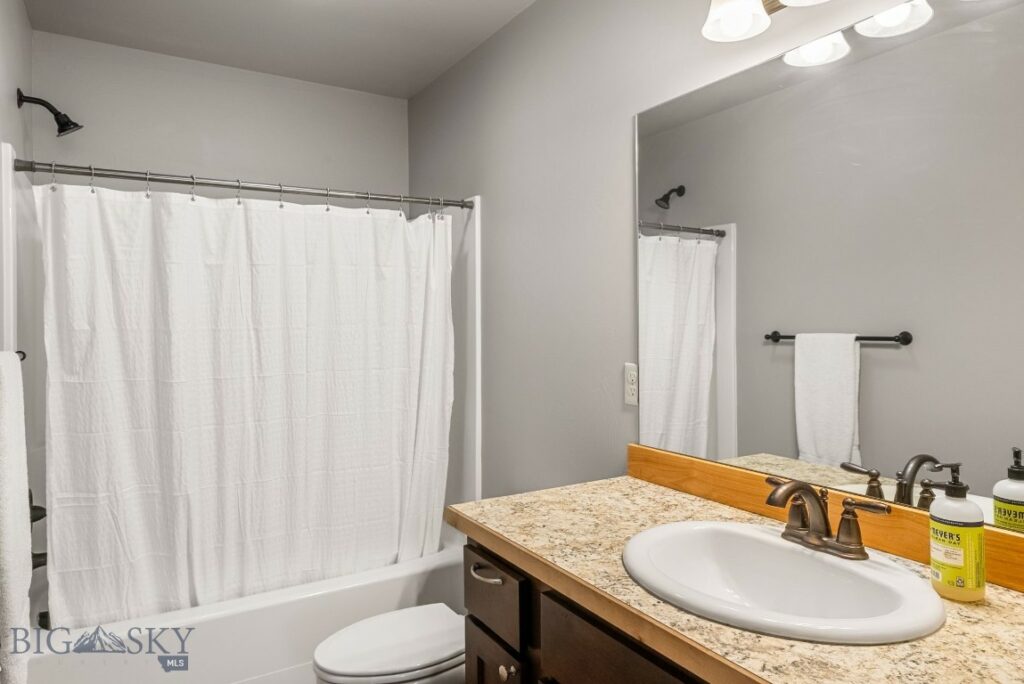 1105 Idaho Street, Belgrade MT 59714