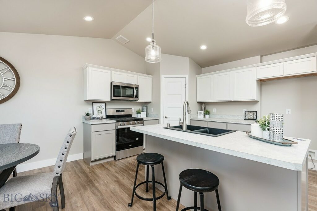 1107 Melissa Way, Belgrade MT 59714