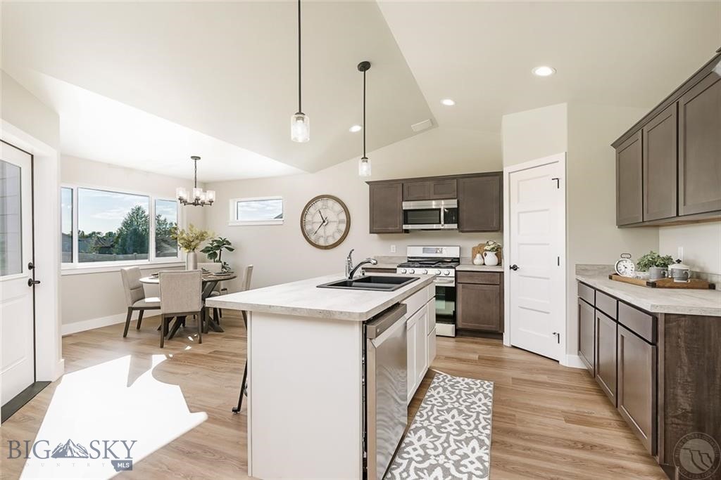 1107 Melissa Way, Belgrade MT 59714