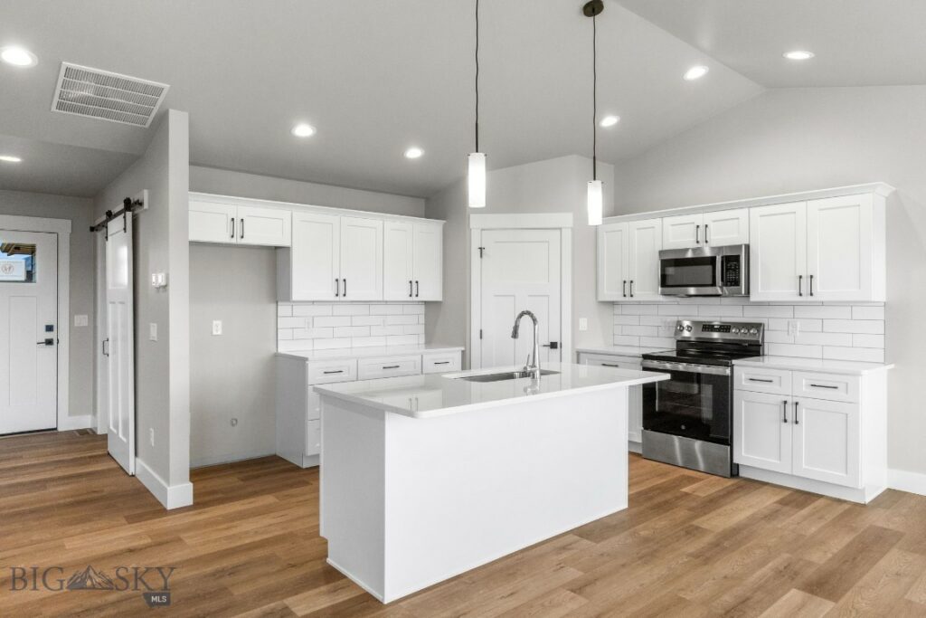 1107 Melissa Way, Belgrade MT 59714