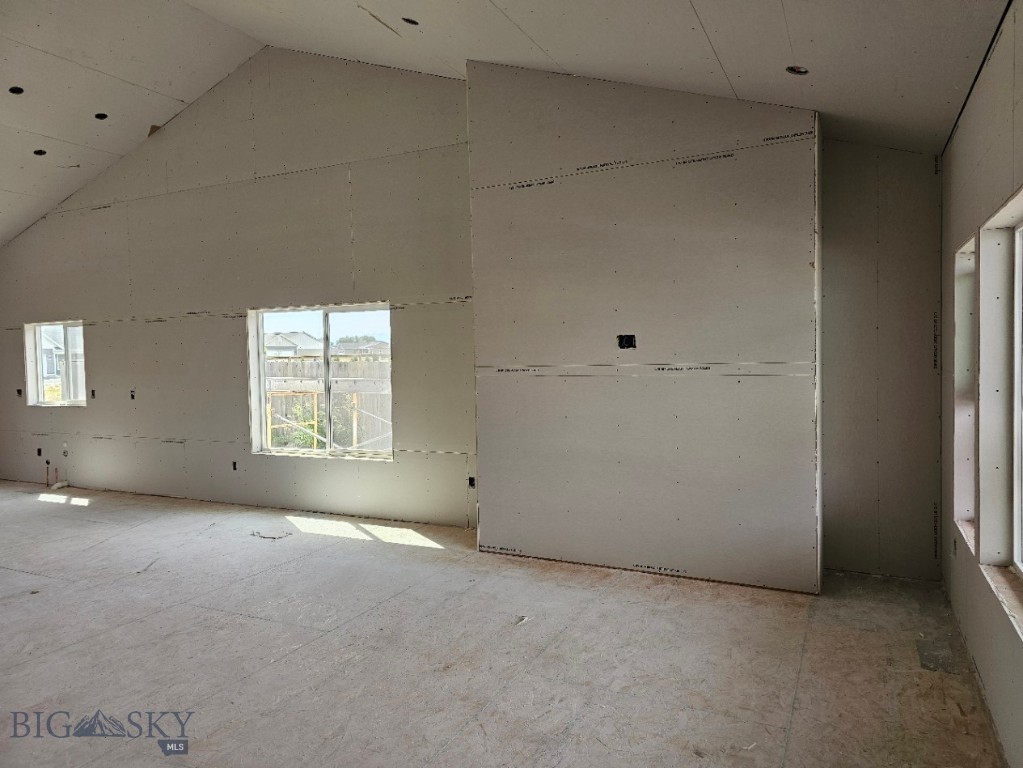 1108 Falcon Ridge Boulevard, Belgrade MT 59714