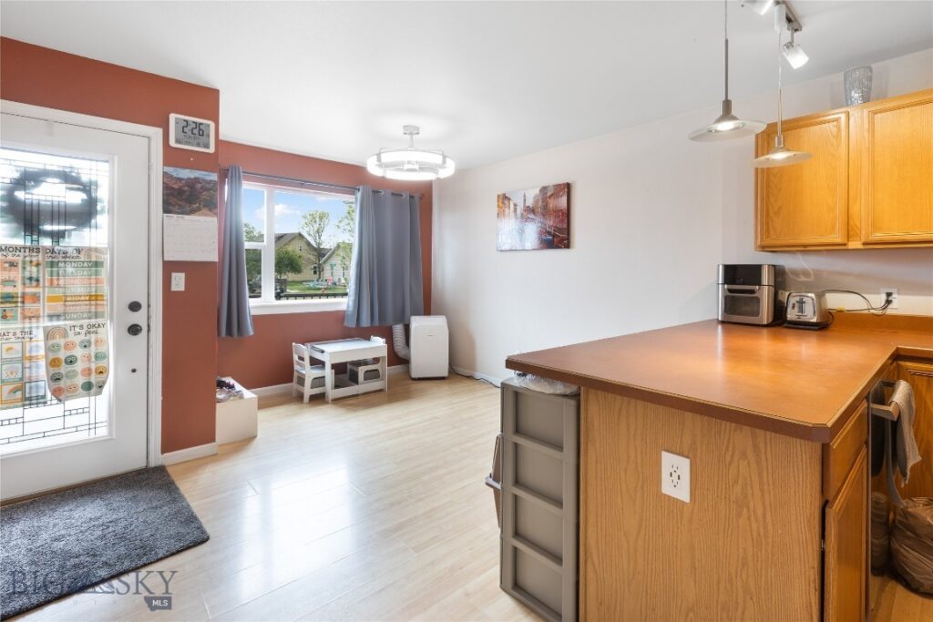 1109 W Park Avenue W, Belgrade MT 59714
