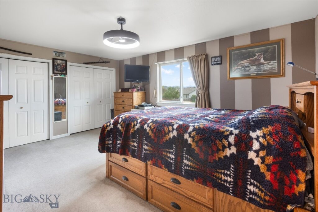 1109 W Park Avenue W, Belgrade MT 59714