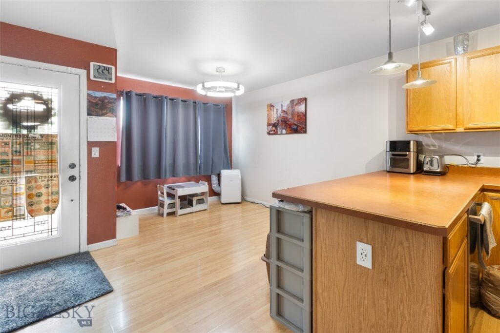 1109 W Park Avenue W, Belgrade MT 59714