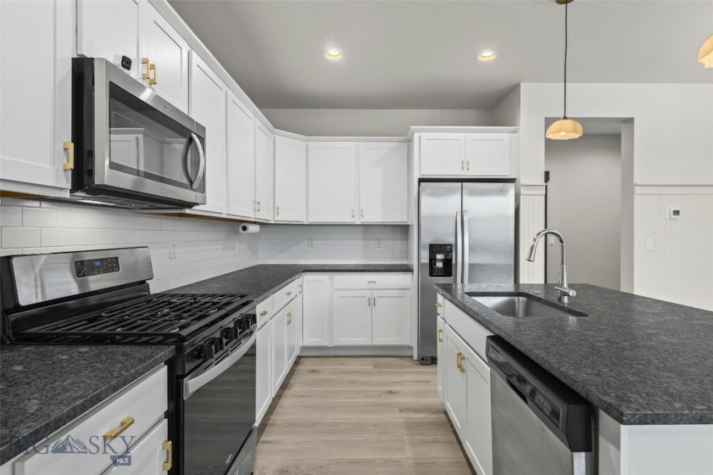 1110 Butler Creek Avenue, Belgrade MT 59714