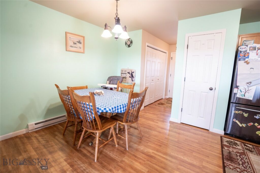 1112 Biehl, Belgrade MT 59714