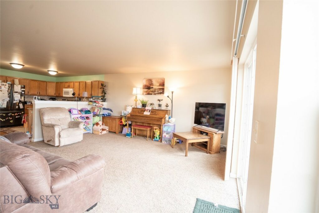 1112 Biehl, Belgrade MT 59714