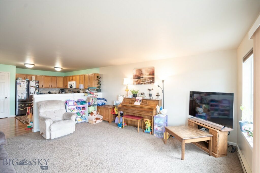 1112 Biehl, Belgrade MT 59714