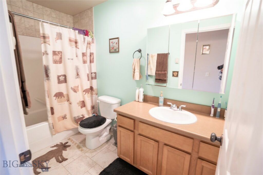 1112 Biehl, Belgrade MT 59714