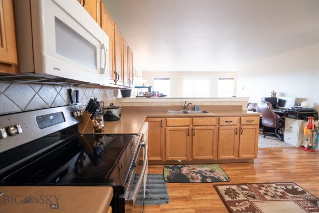 1112 Biehl, Belgrade MT 59714