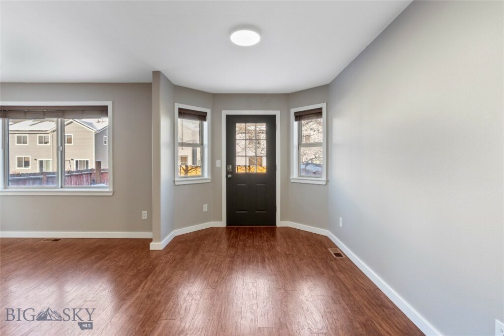 1113 W Park Avenue, Belgrade MT 59714