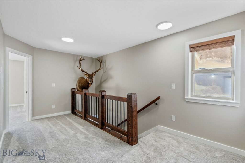 1113 W Park Avenue, Belgrade MT 59714