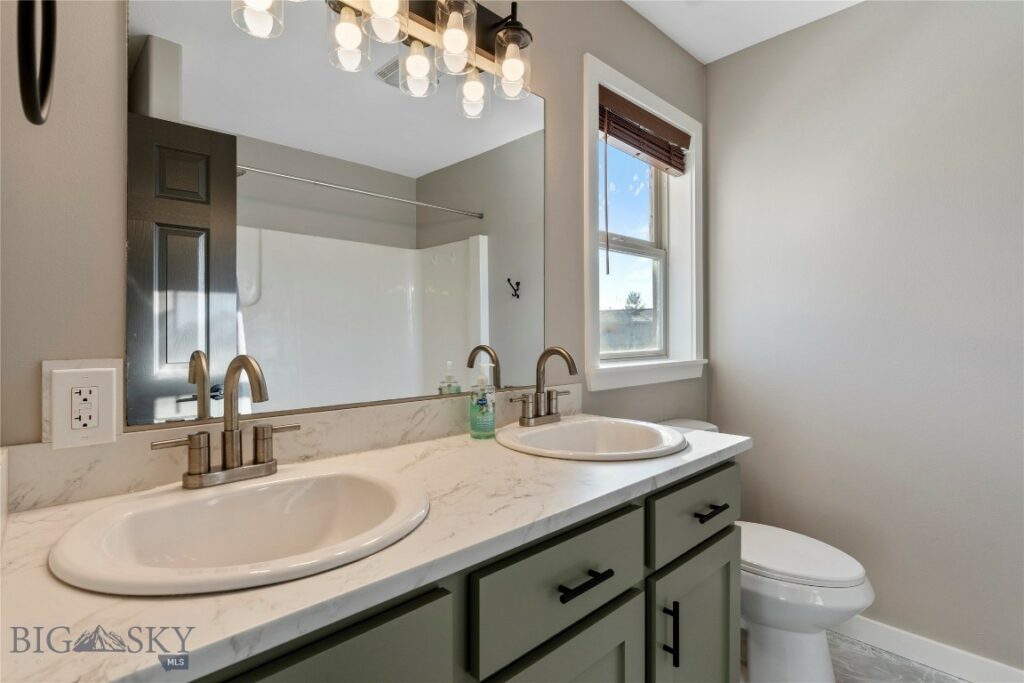 1113 W Park Avenue, Belgrade MT 59714