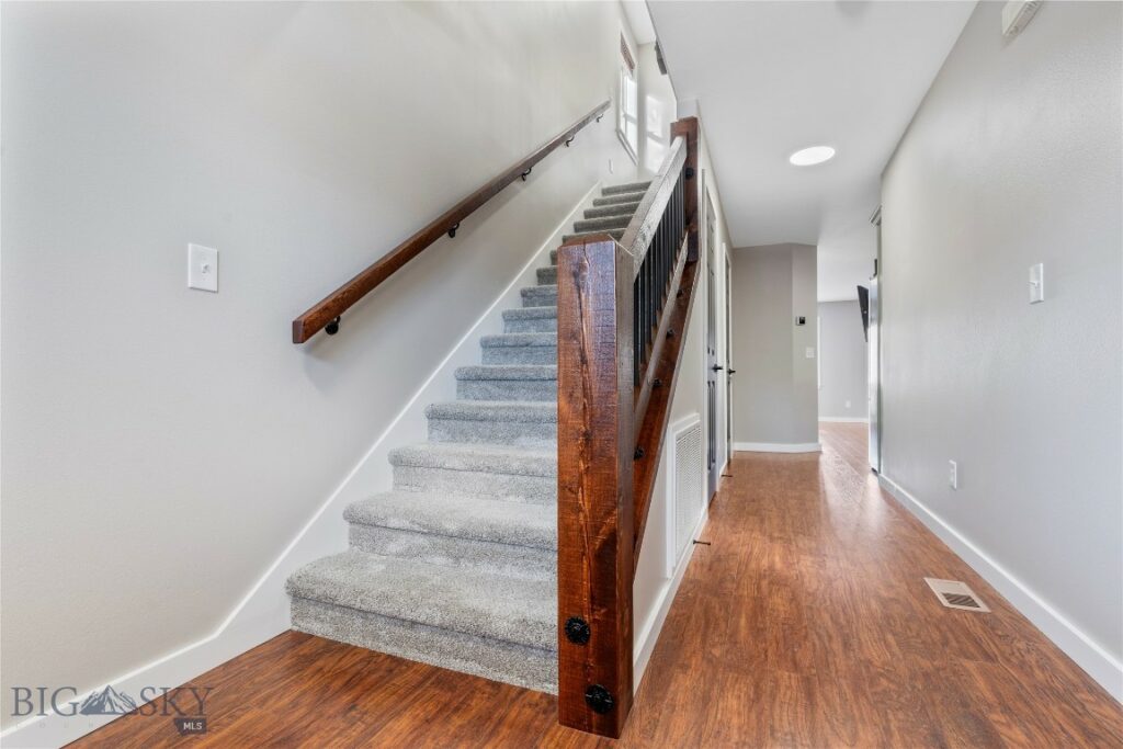 1113 W Park Avenue, Belgrade MT 59714