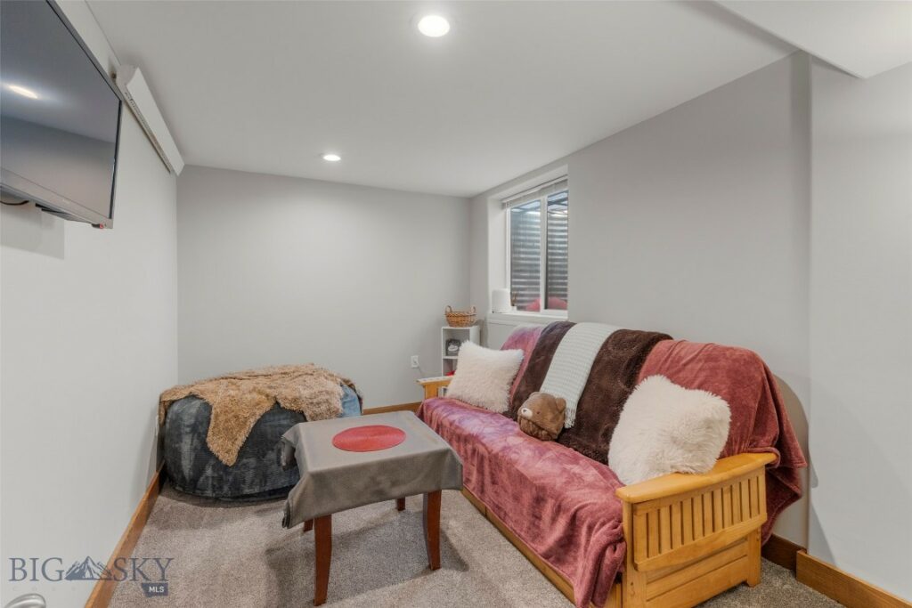 1119 Wyoming Street, Belgrade MT 59714