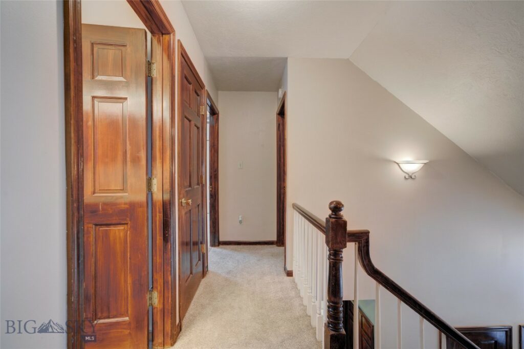 112 Arrowhead Trail Loop, Bozeman MT 59718