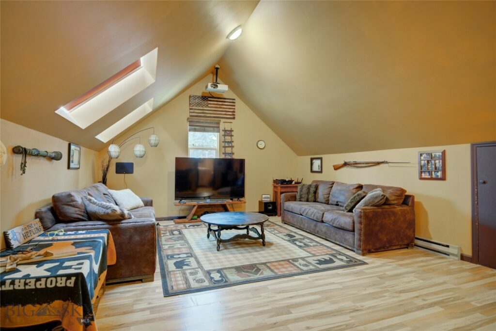 112 Arrowhead Trail Loop, Bozeman MT 59718