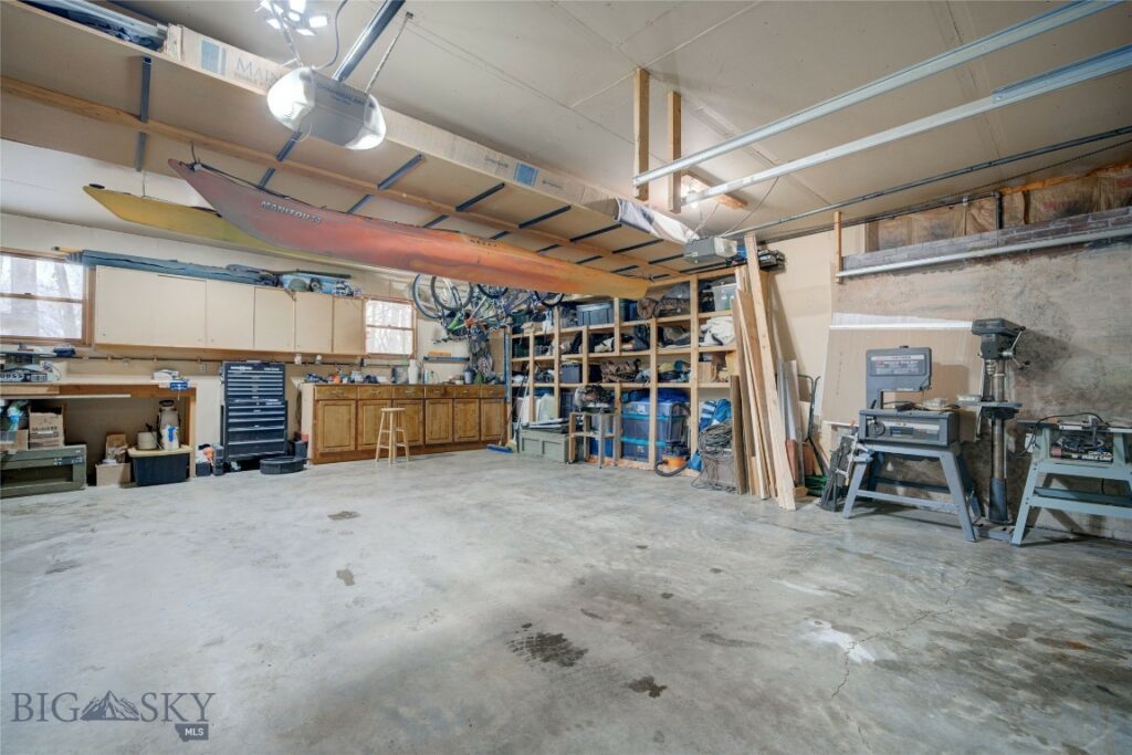 112 Arrowhead Trail Loop, Bozeman MT 59718