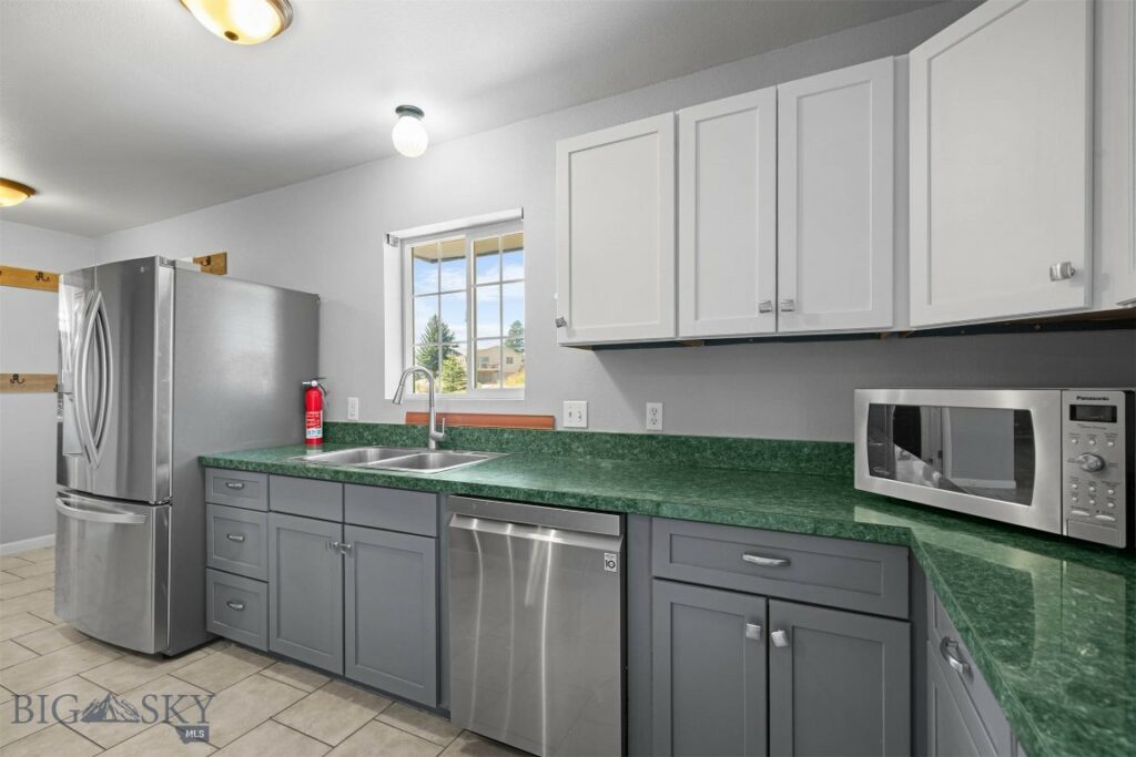 112 High Ground, Livingston MT 59047