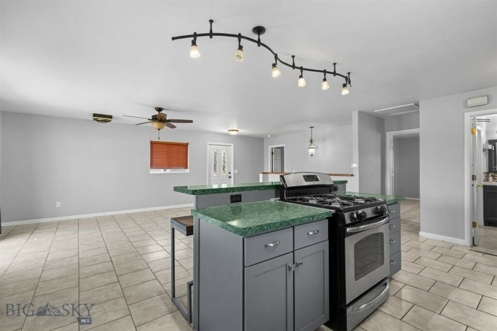 112 High Ground, Livingston MT 59047