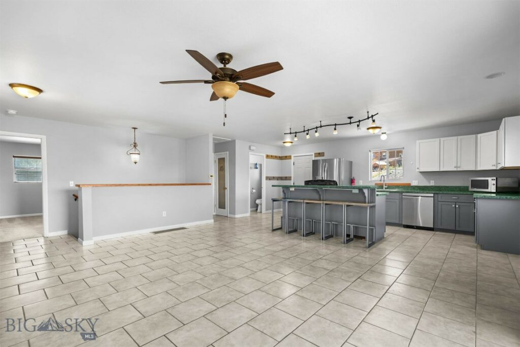112 High Ground, Livingston MT 59047