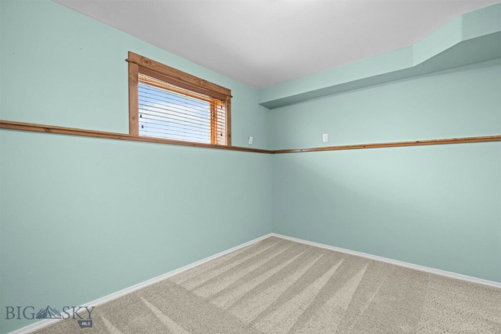 112 High Ground, Livingston MT 59047