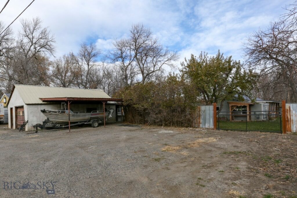 112 S Q Street, Livingston MT 59047