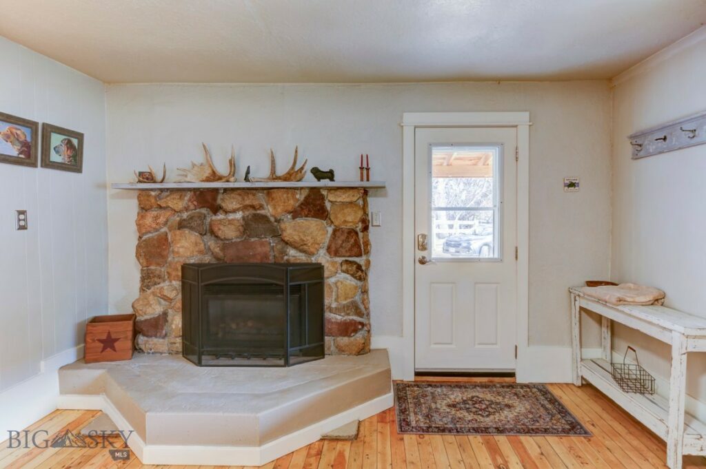 112 S Q Street, Livingston MT 59047