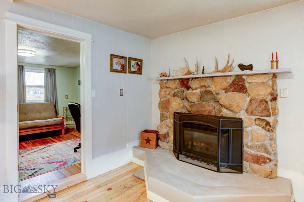 112 S Q Street, Livingston MT 59047