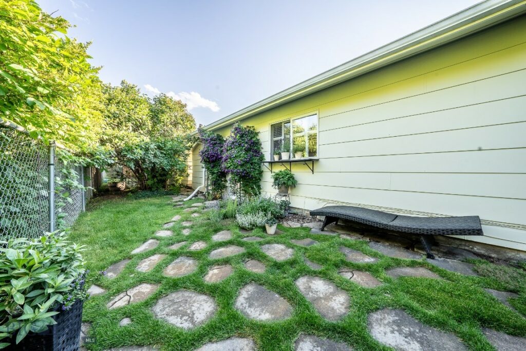 1120 W Babcock Street, Bozeman MT 59715