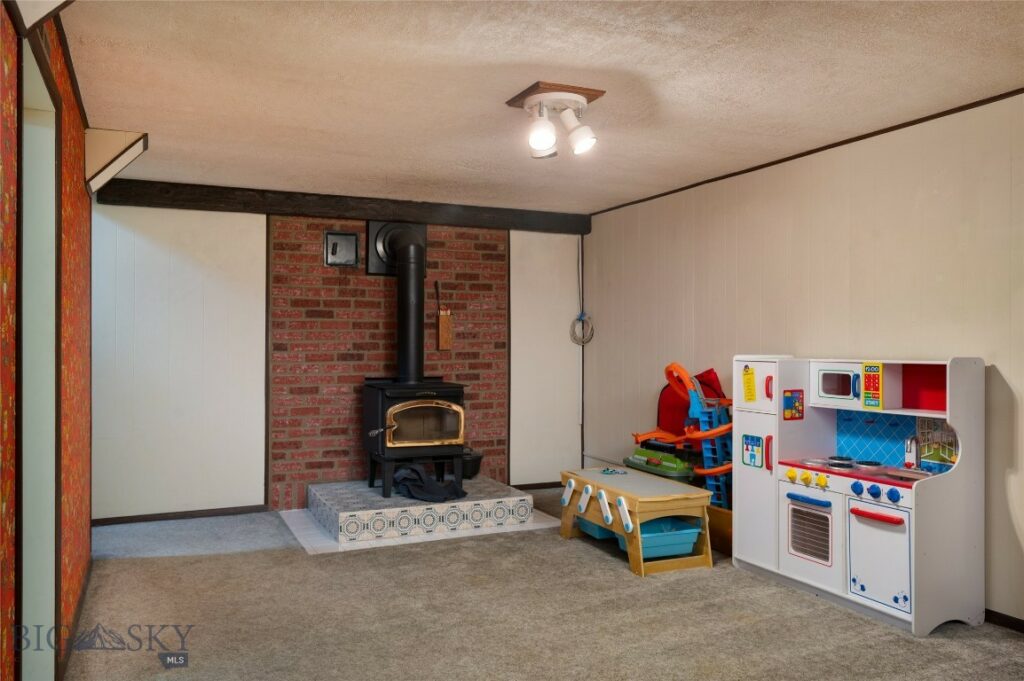 1121 Cherry Drive, Bozeman MT 59715