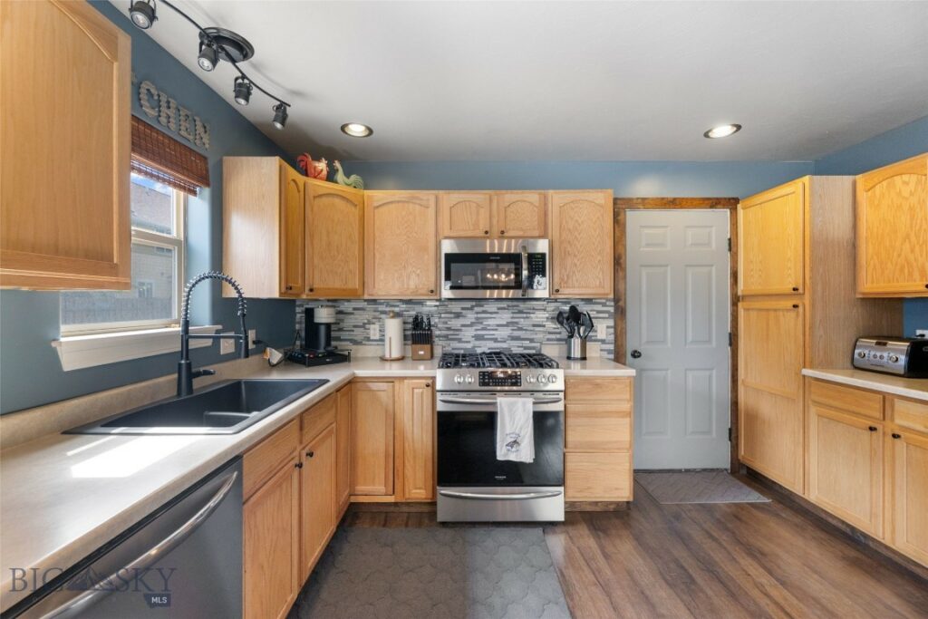 1123 Wyoming Street, Belgrade MT 59714