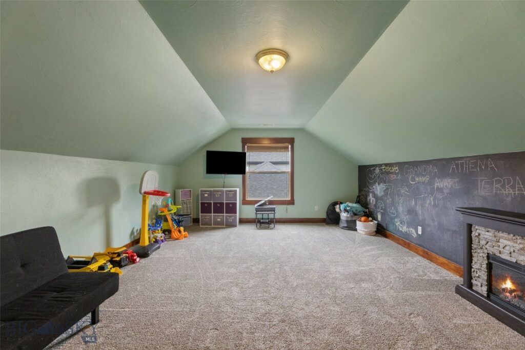 1123 Wyoming Street, Belgrade MT 59714