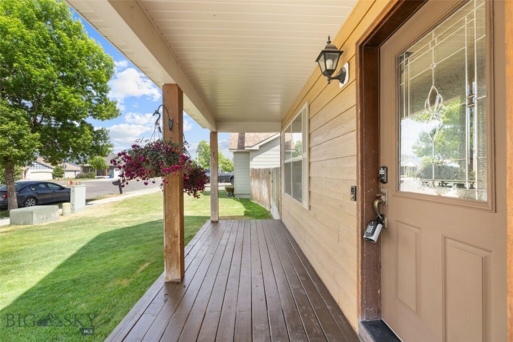1123 Wyoming Street, Belgrade MT 59714