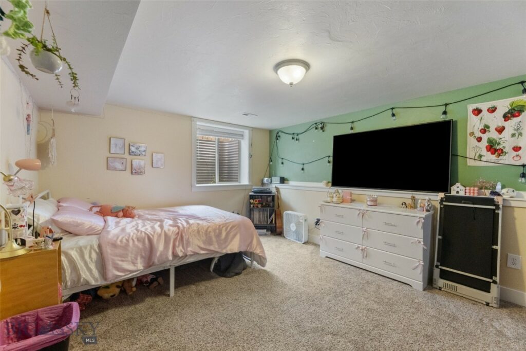 1123 Wyoming Street, Belgrade MT 59714