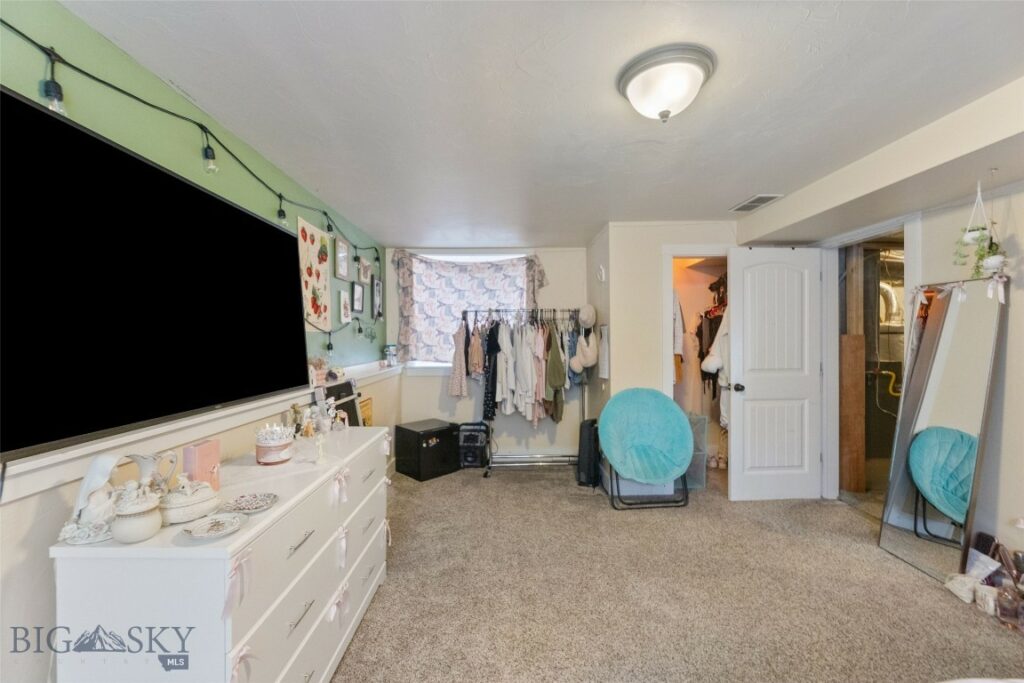 1123 Wyoming Street, Belgrade MT 59714