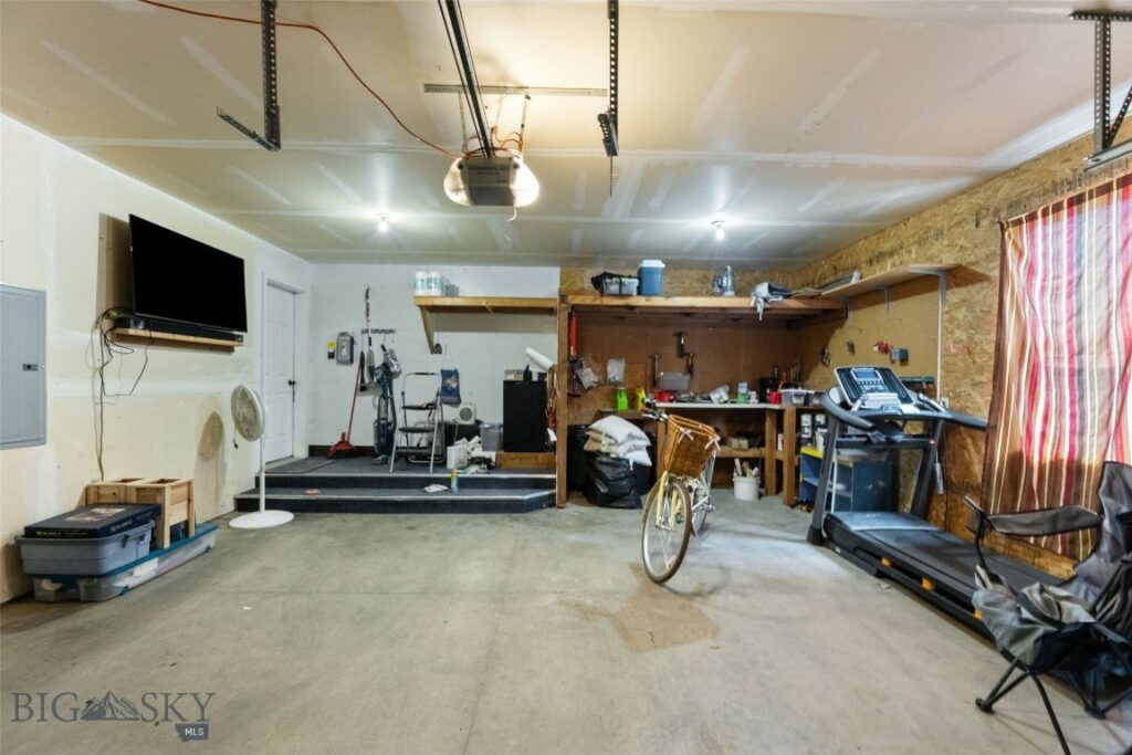 1123 Wyoming Street, Belgrade MT 59714