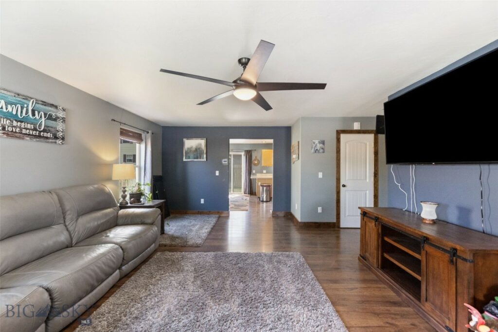 1123 Wyoming Street, Belgrade MT 59714
