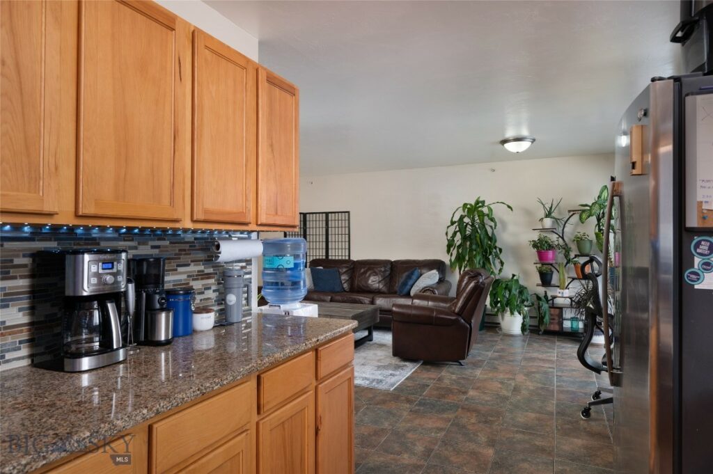 1132 Cruiser Lane, Belgrade MT 59714