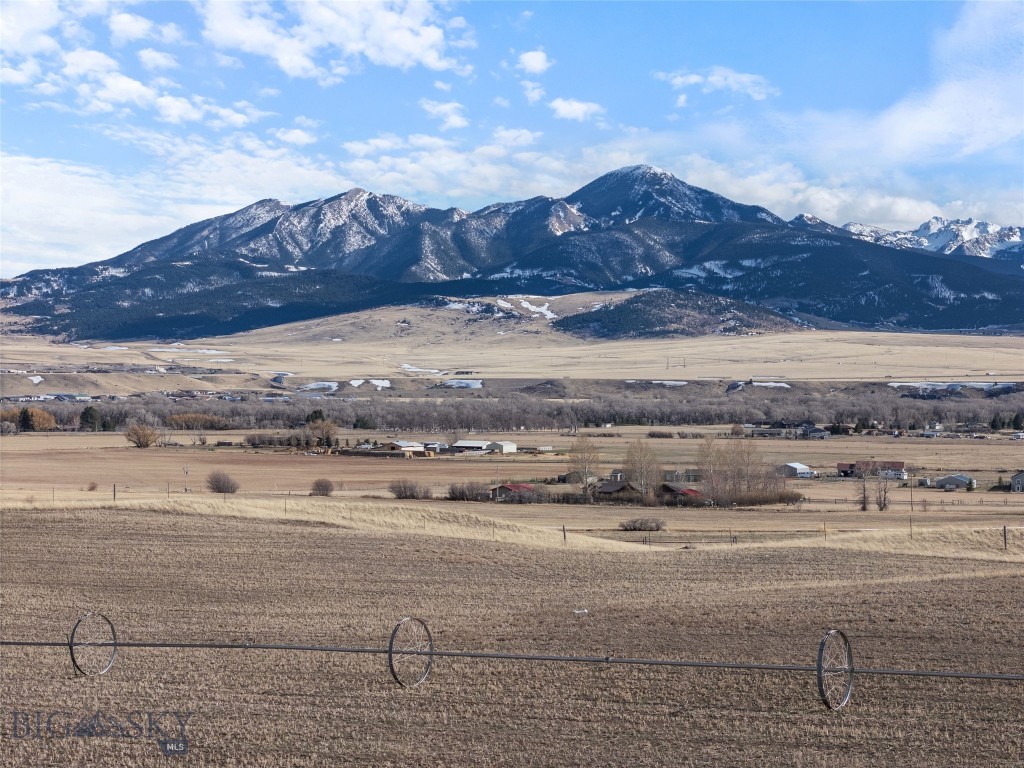 114 Willow Creek Road, Livingston MT 59047